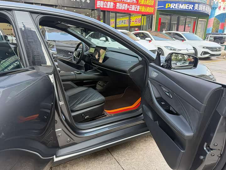 Фото 6 - Changan Deepal SL03