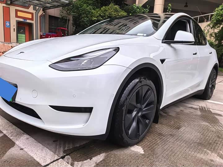 Фото 5 - Tesla Model Y