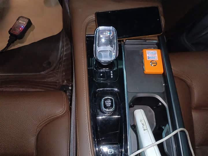 Фото 6 - Volvo S90