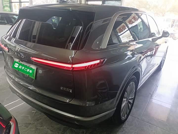 Фото 7 - Nio Onvo L90