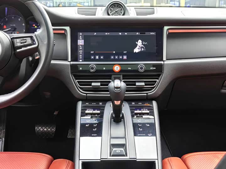 Фото 4 - Porsche Macan