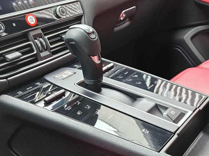 Фото 7 - Porsche Macan