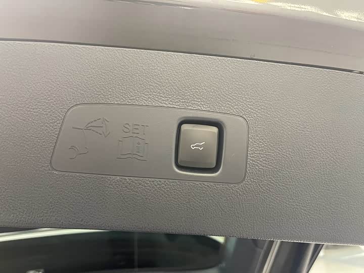 Фото 6 - Lincoln Corsair