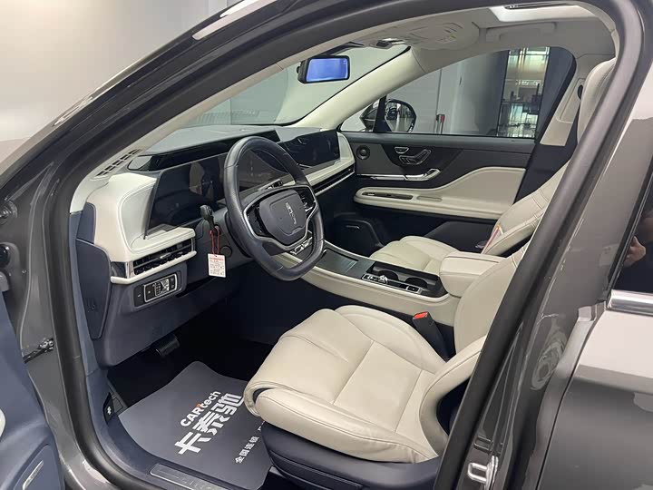 Фото 7 - Lincoln Corsair