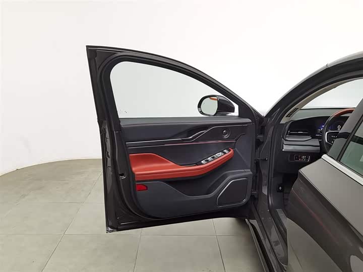 Фото 8 - Lincoln Z (Zephyr)