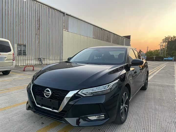 Фото 2 - Nissan Sylphy