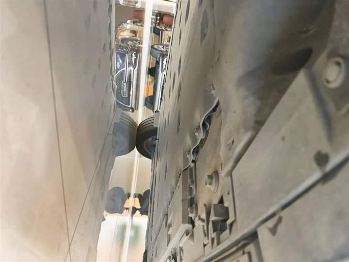 Фото 8 - Lexus RZ