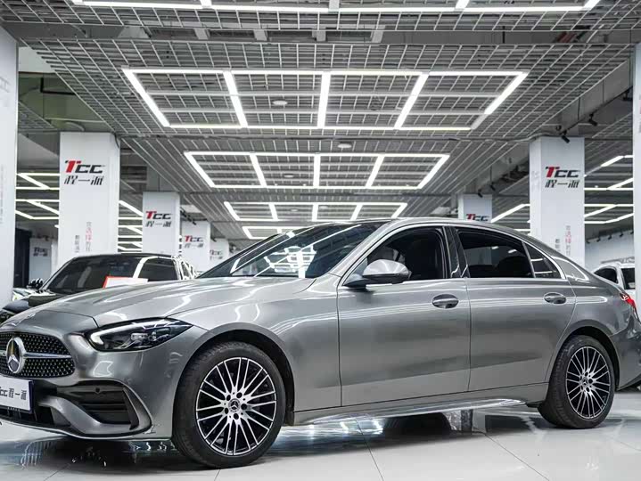 Фото 1 - Mercedes-Benz C-Class