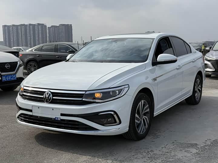 Фото 1 - Volkswagen Bora