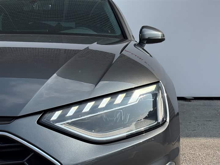 Фото 7 - Audi A4L