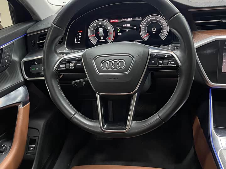 Фото 4 - Audi A6L