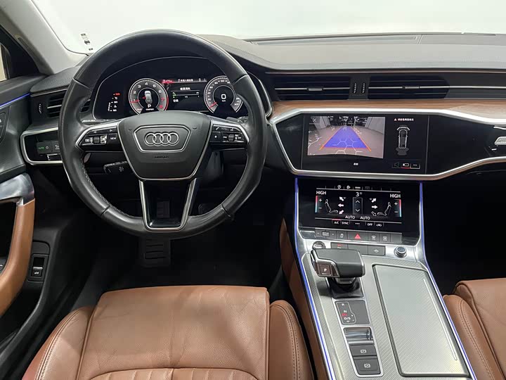 Фото 5 - Audi A6L