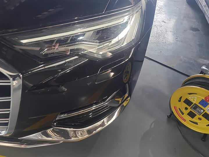 Фото 5 - Audi A6L