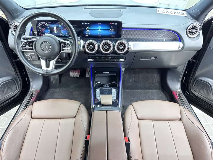 Фото 9 - Mercedes-Benz GLB-Class