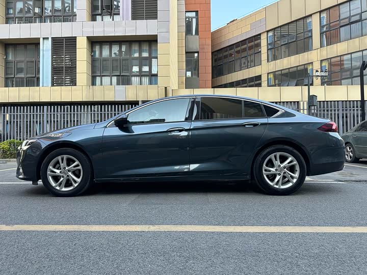 Фото 6 - Buick Regal