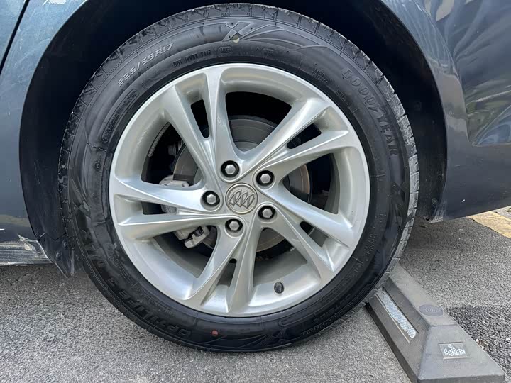 Фото 8 - Buick Regal