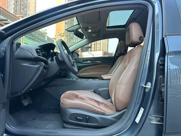 Фото 9 - Buick Regal