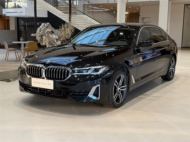 Фото 1 - BMW 5 Series