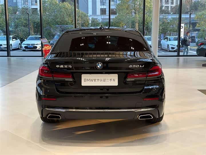 Фото 8 - BMW 5 Series