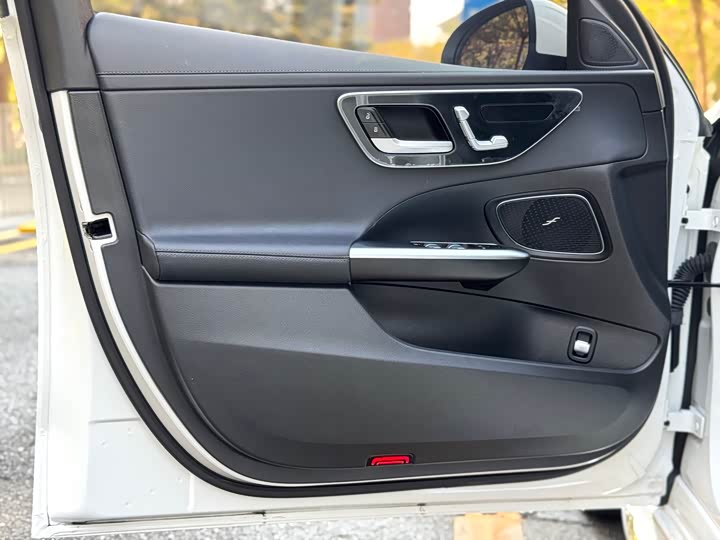 Фото 7 - Mercedes-Benz C-Class