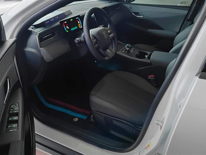 Фото 9 - BYD Qin Plus