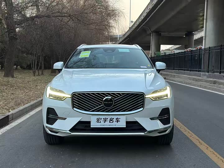 Фото 2 - Volvo XC60