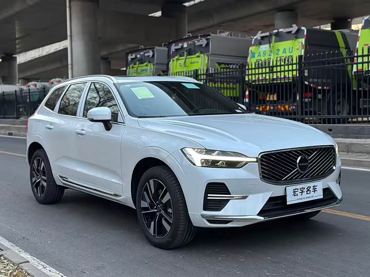 Фото 3 - Volvo XC60