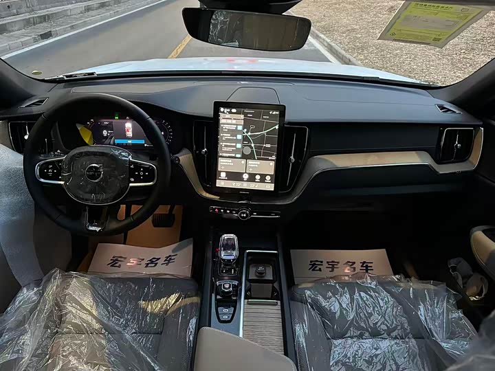 Фото 5 - Volvo XC60