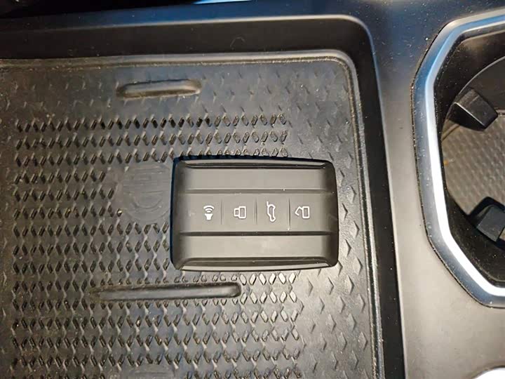 Фото 9 - Tank 400