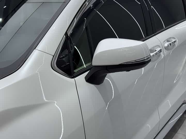 Фото 4 - Toyota Granvia