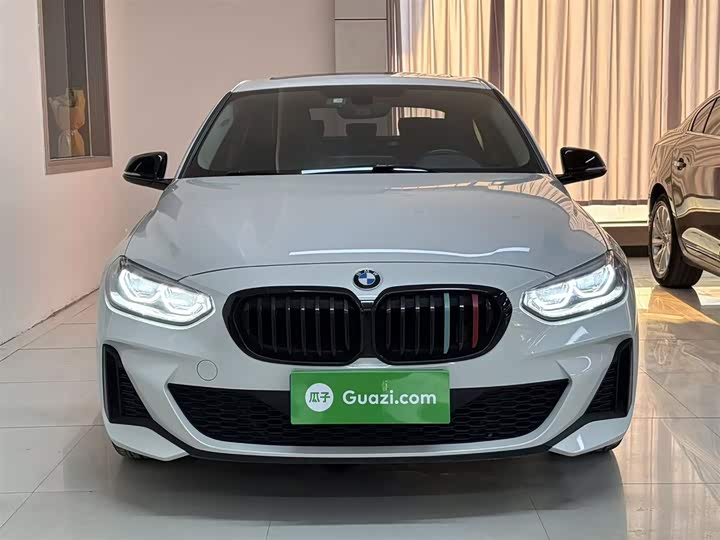 Фото 3 - BMW 1 Series