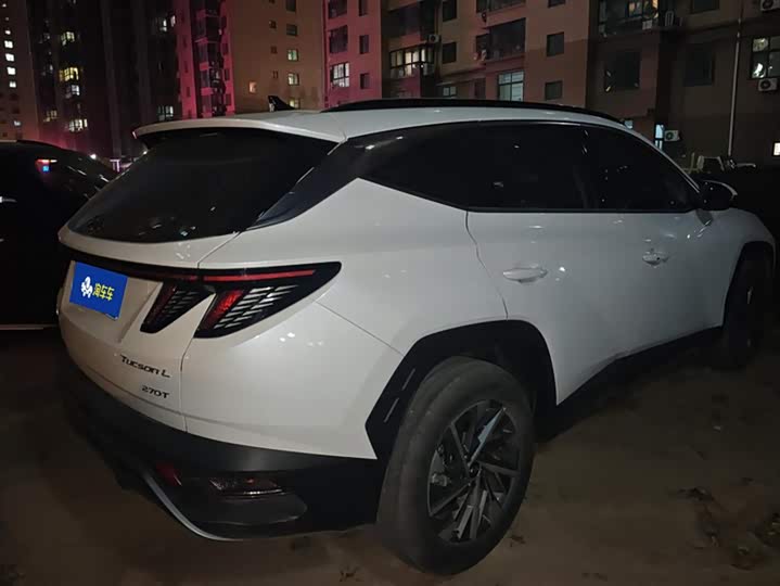 Фото 3 - Hyundai Tucson L