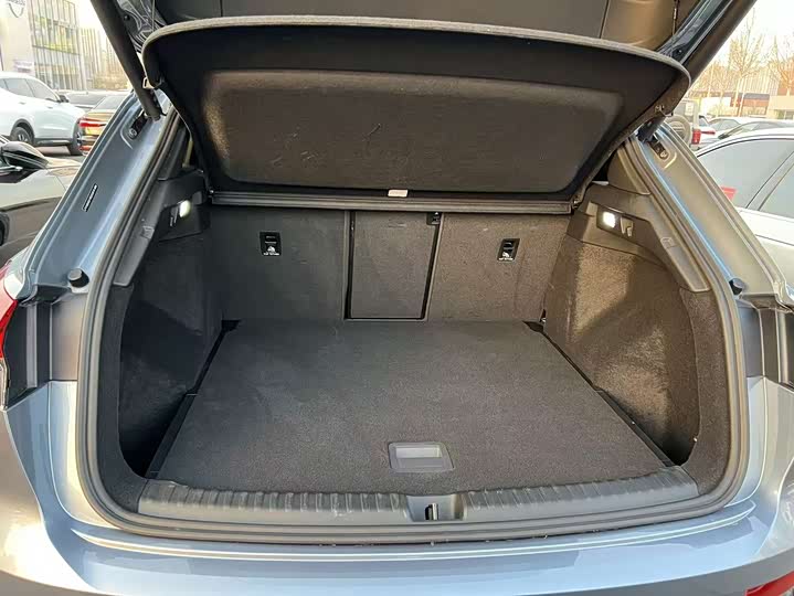 Фото 7 - Audi Q4 e-tron