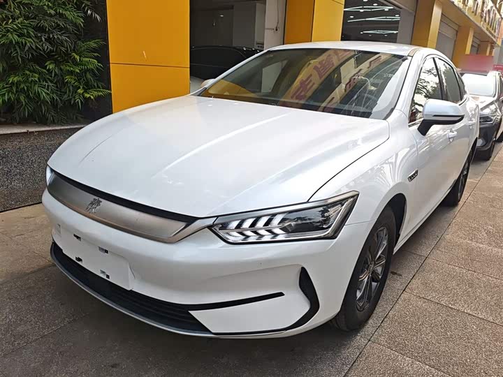 Фото 2 - BYD Qin Plus