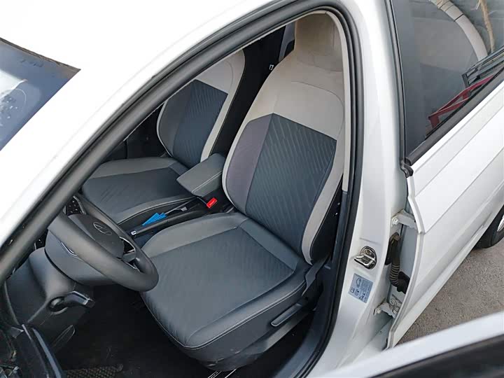 Фото 7 - Volkswagen Lavida