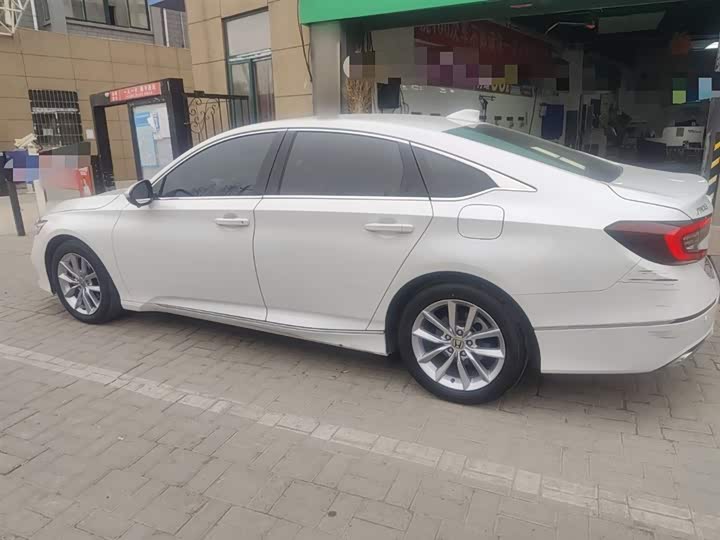 Фото 5 - Honda Accord