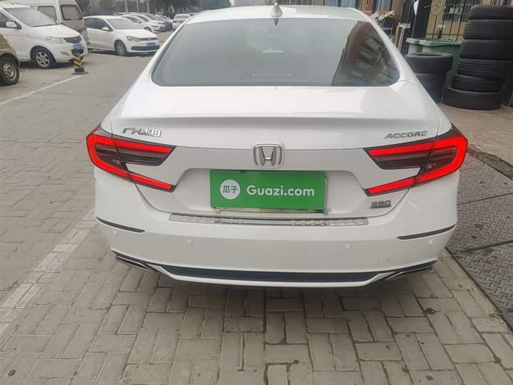 Фото 6 - Honda Accord