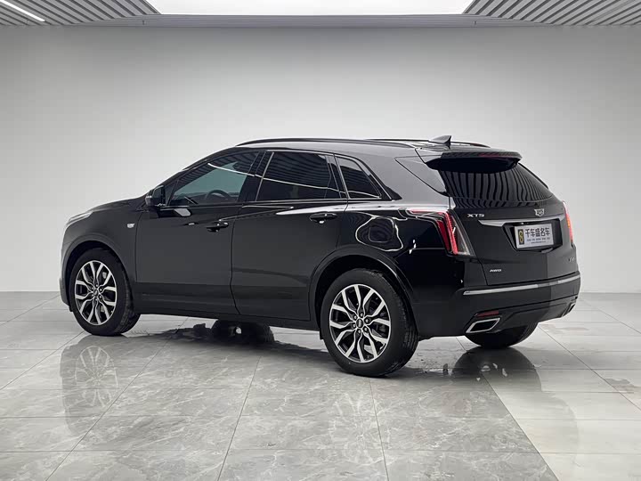 Фото 4 - Cadillac XT5