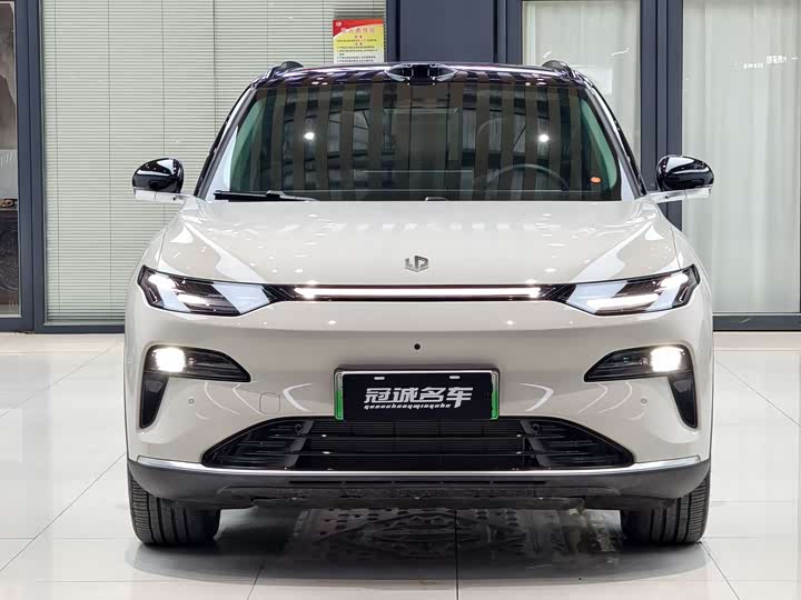 Фото 2 - Leapmotor C11