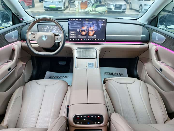 Фото 9 - Leapmotor C11