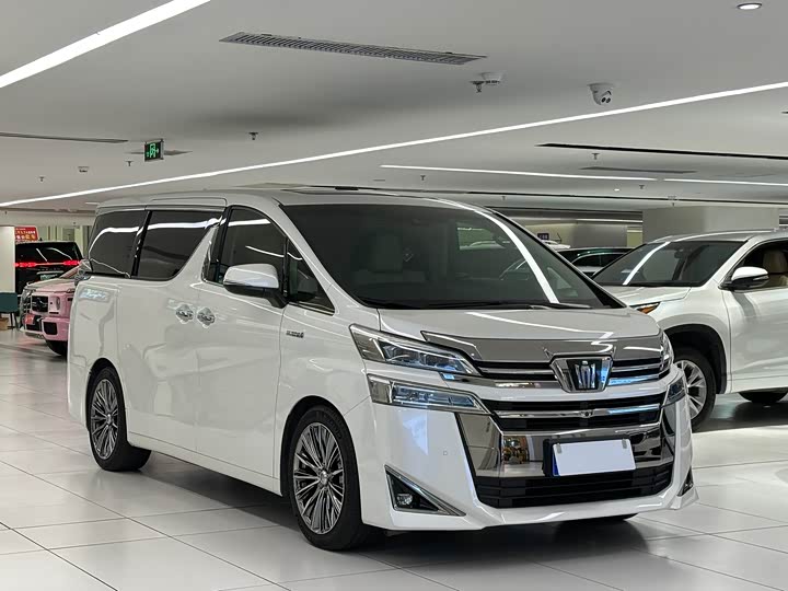 Фото 3 - Toyota Vellfire