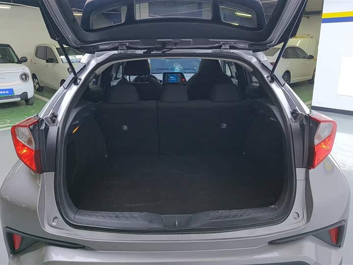 Фото 4 - Toyota Izoa