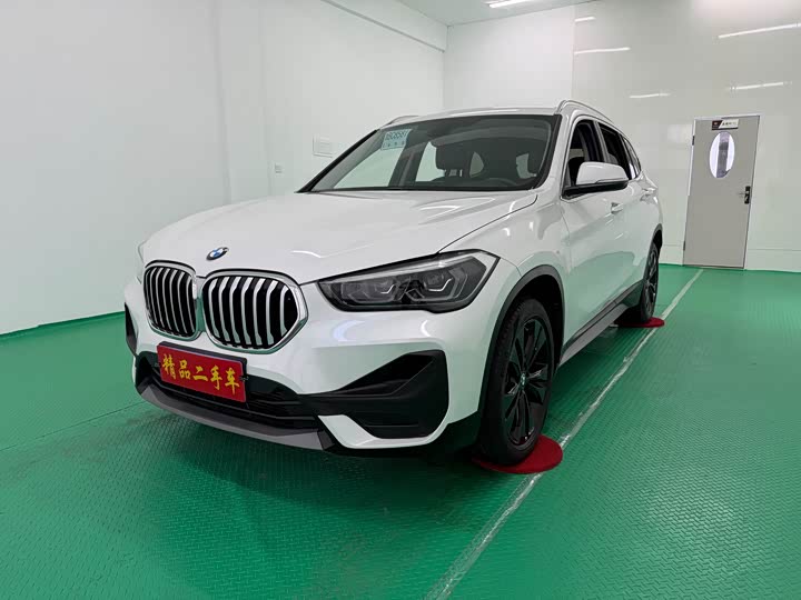 Фото 1 - BMW X1