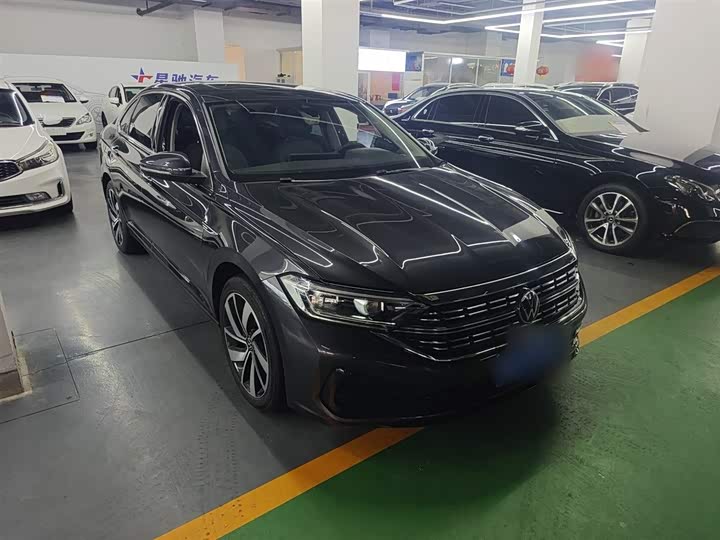 Фото 4 - Volkswagen Sagitar L