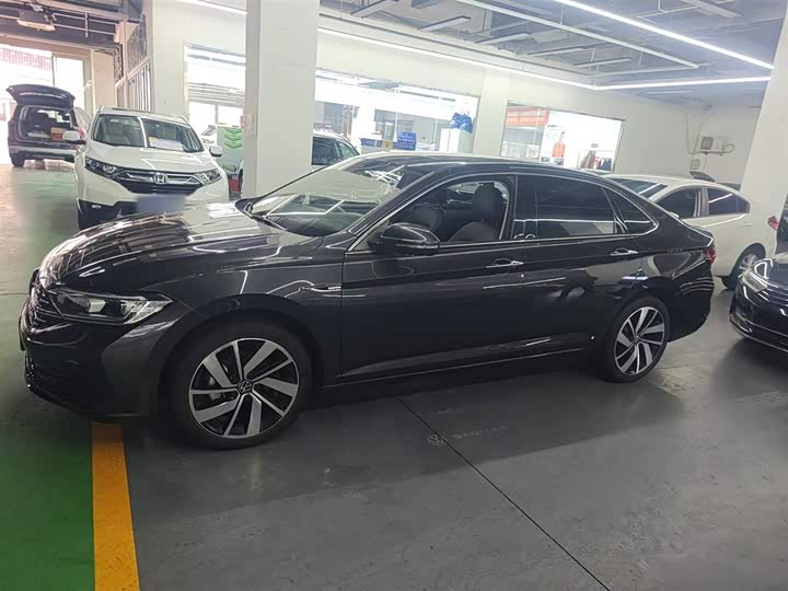 Фото 5 - Volkswagen Sagitar L