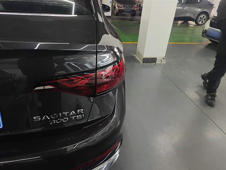 Фото 8 - Volkswagen Sagitar L