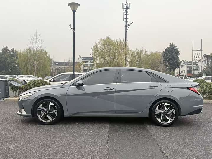 Фото 6 - Hyundai Elantra N line