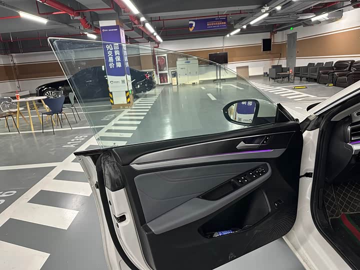 Фото 7 - Volkswagen Lamando L