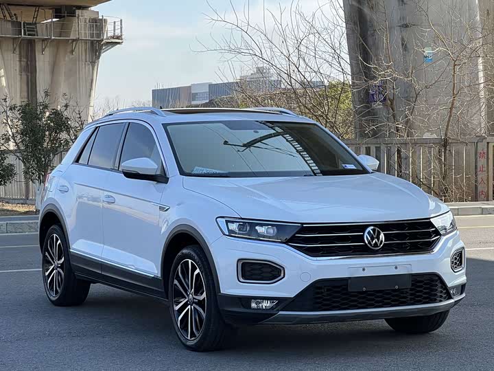 Фото 3 - Volkswagen T-Roc