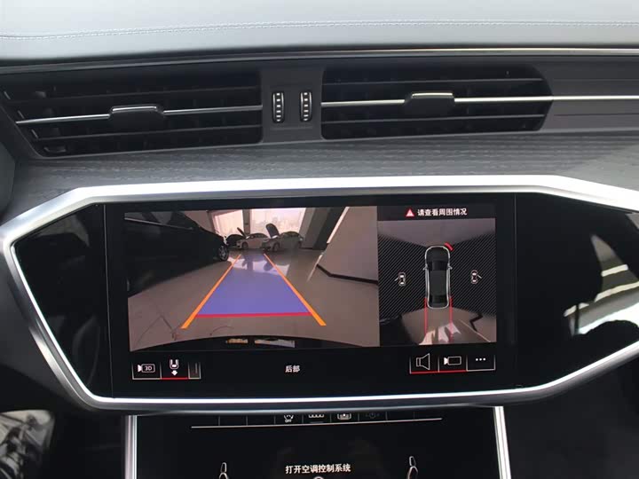 Фото 8 - Audi A6L